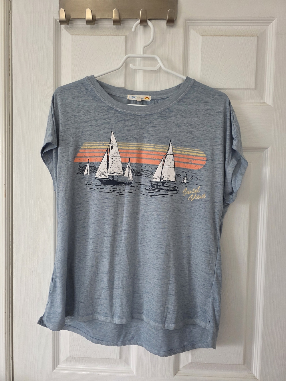 Lightweight Graphic Tee | SZ Medium